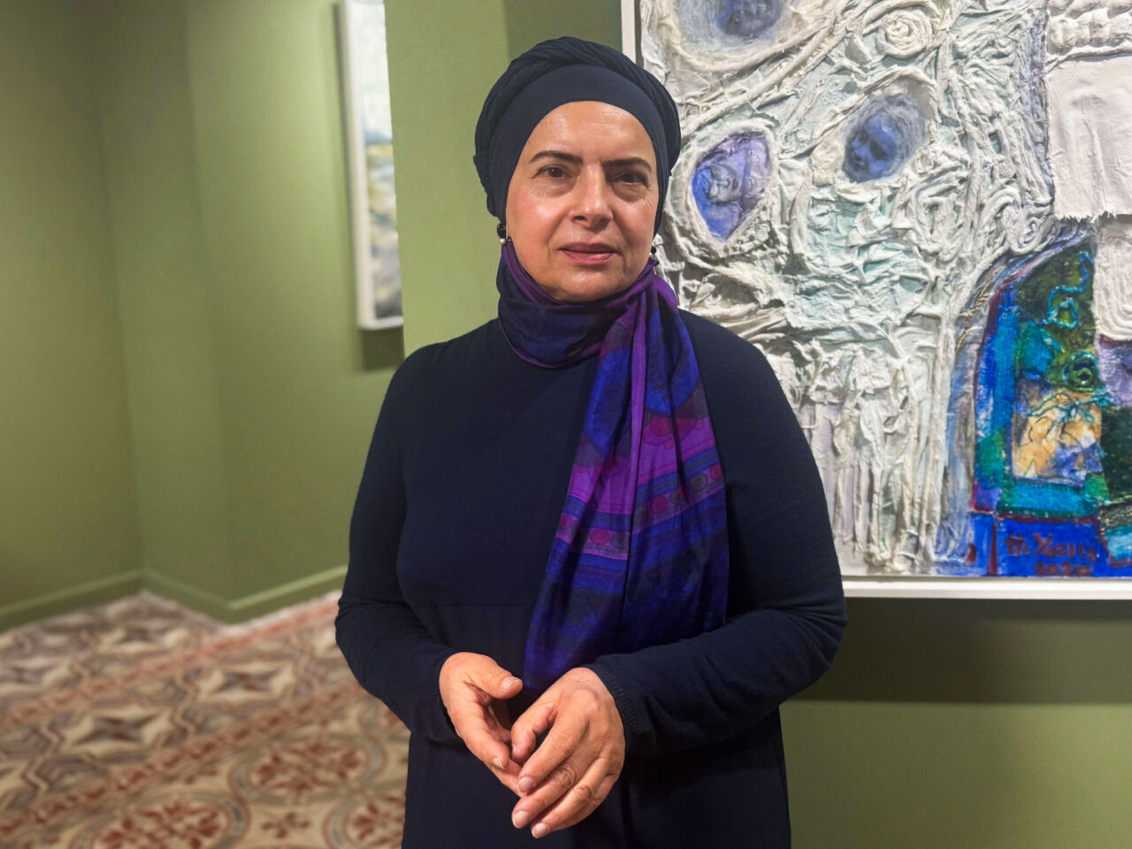 - Bağımsız Sanat Vakfı kurucusu ve sanatçı Hülya Yazıcı:
- "Sanatta