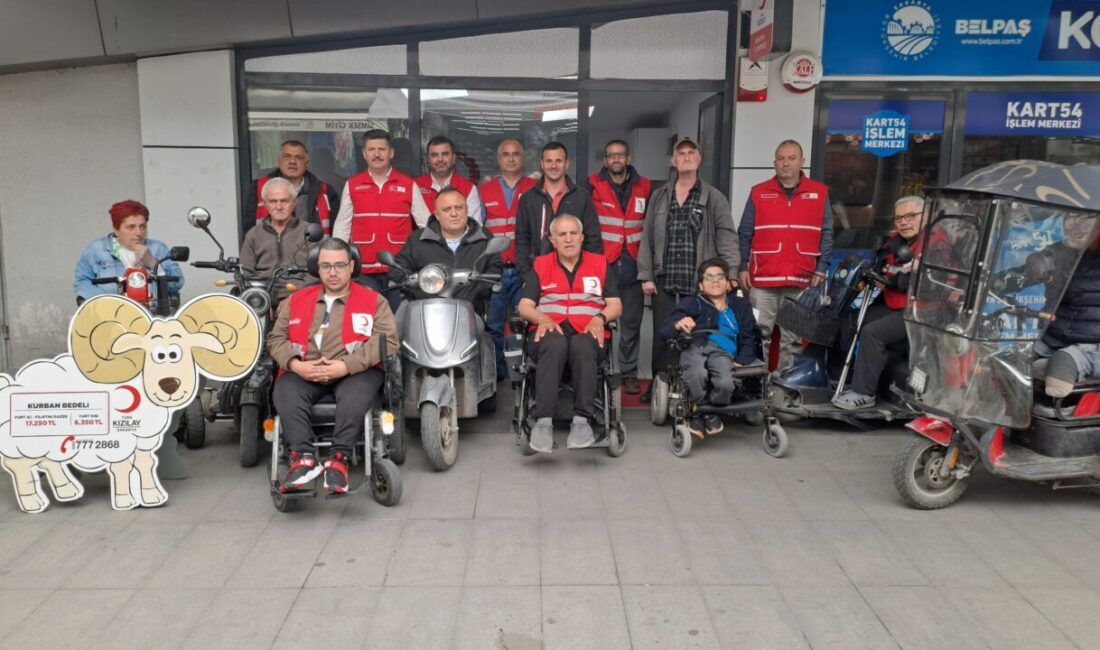 SAKARYA (AA) – Sakarya'da özel gereksinimli bireyler, Türk Kızılaya kurban