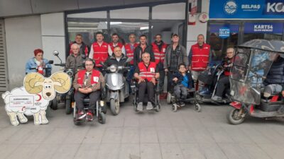SAKARYA (AA) – Sakarya'da özel gereksinimli bireyler, Türk Kızılaya kurban