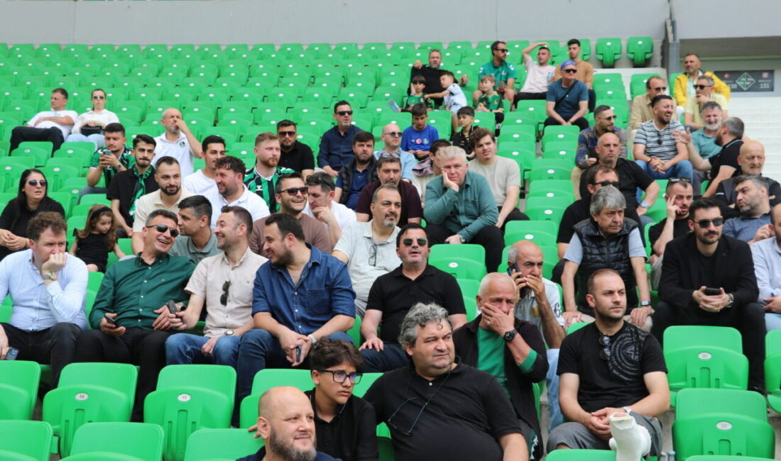 SAKARYA (AA) – Sakaryaspor Kulübünün olağan genel kurul toplantısı "gerginlik"