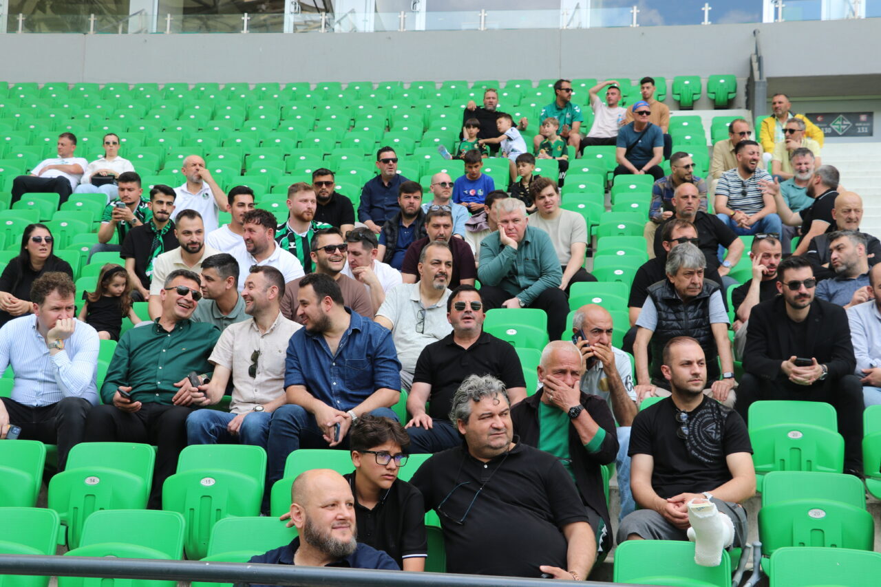 SAKARYA (AA) – Sakaryaspor Kulübünün olağan genel kurul toplantısı "gerginlik"