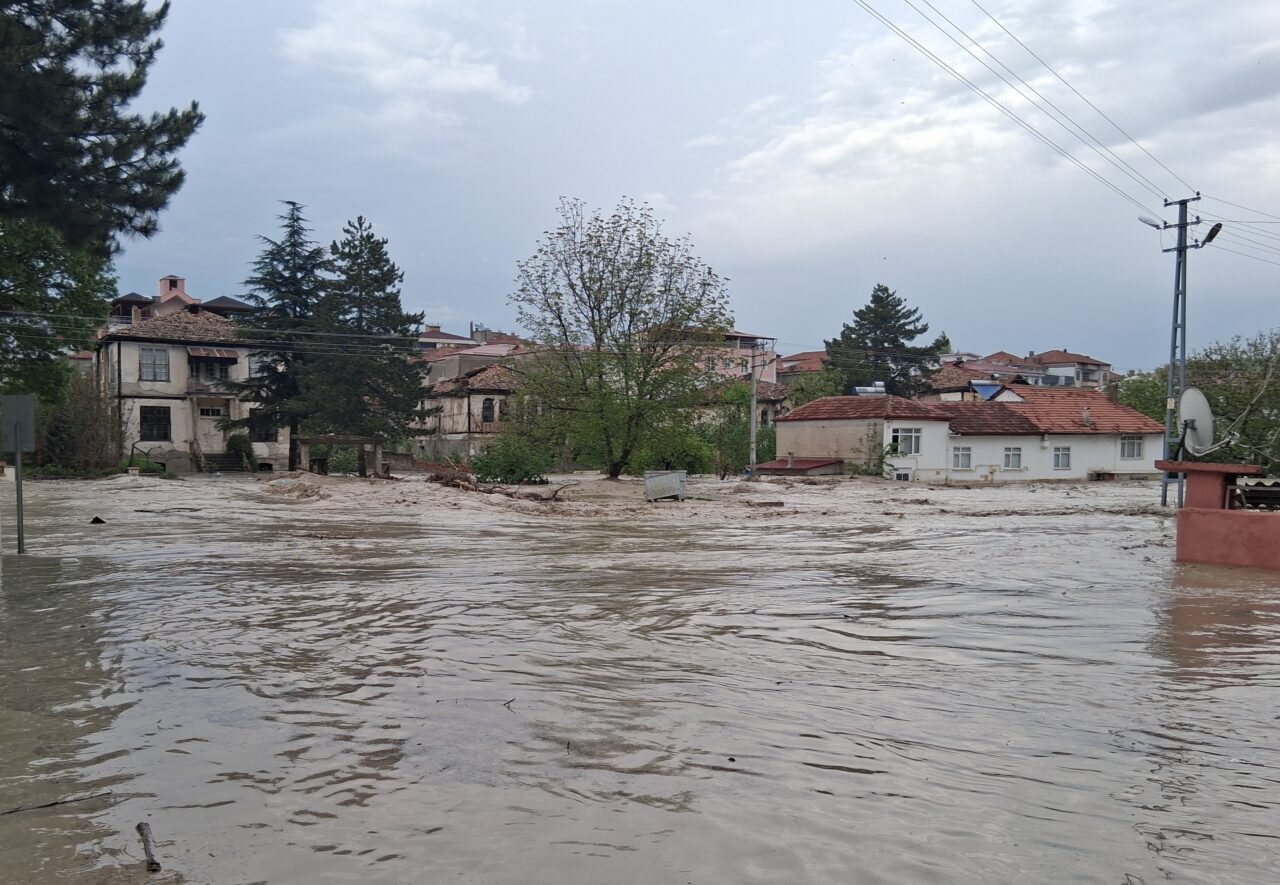 SAMSUN (AA) – Samsun'un Havza ilçesinde sağanak yağış etkili oldu.