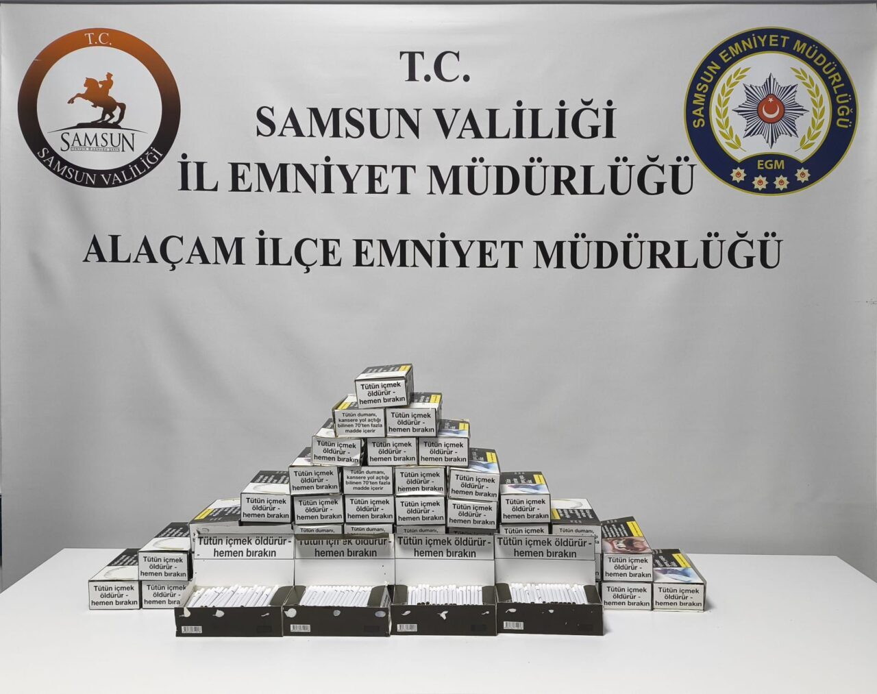 SAMSUN (AA) – Samsun'un Alaçam ve Yakakent ilçelerinde düzenlenen sigara