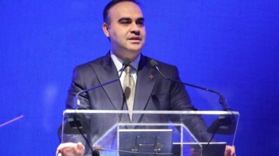 - "Yeni dönem fon yatırımları stratejisi kapsamında Bakanlık olarak 300