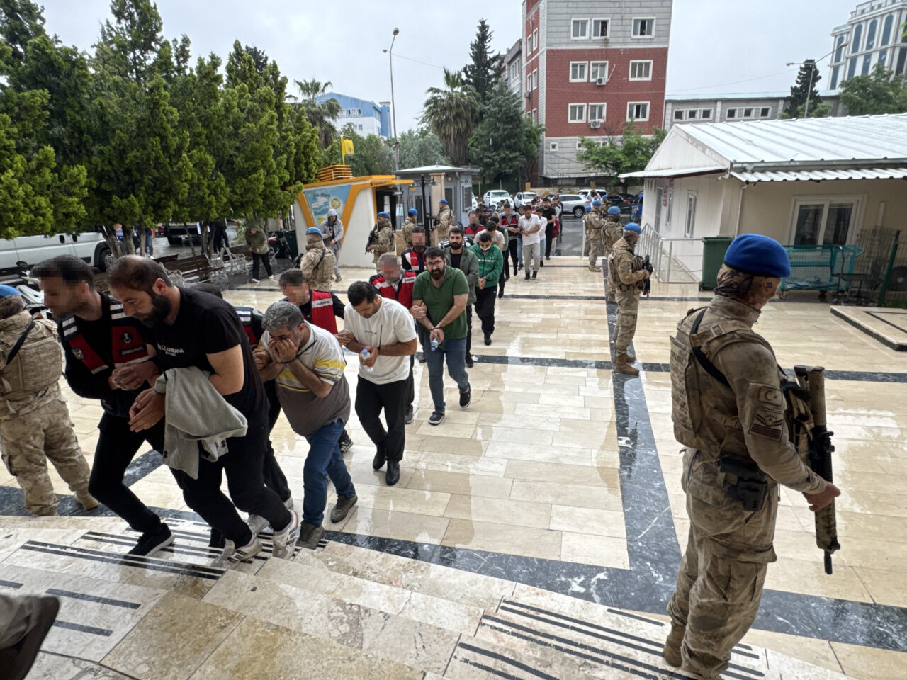 ŞANLIURFA (AA) – Şanlıurfa merkezli 7 ilde, askerlik çağındaki sağlıklı
