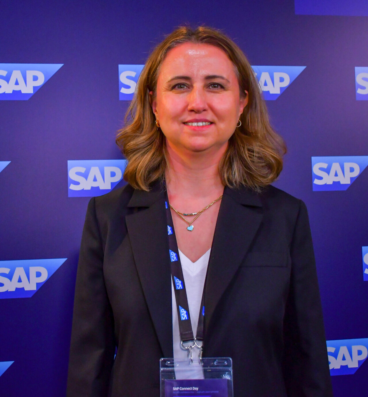 - SAP Türkiye Genel Müdürü Uğur Candan:
- "Entegre araç gereç