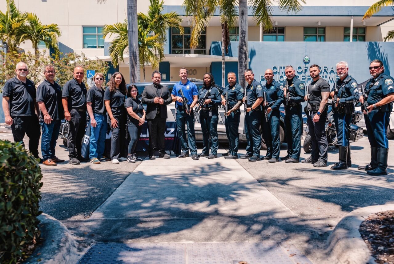 - Florida'daki Doral Miami-Dade County Polis Departmanı, Sarsılmaz'ın SAR 109T
