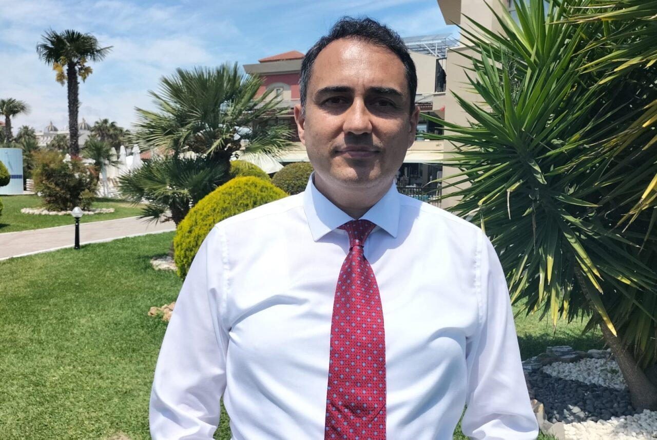 - Manavgat Side Turistik Otelciler Birliği Başkanı Zafer Süral:
- "Türkiye,