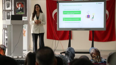 SİİRT (AA) – İl Jandarma Komutanlığına bağlı ekipler, velilere "Bağımlılığa