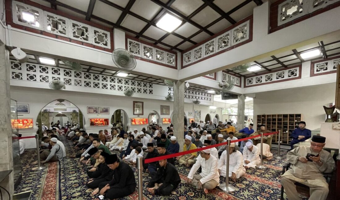 SİNGAPUR (AA) – Singapur'un Bukit Timah bölgesindeki tarihi Ba'alawi Camii'nde