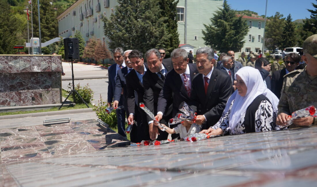 ŞIRNAK (AA) – Şırnak Valisi Birol Ekici, Kurban Bayramı dolayısıyla