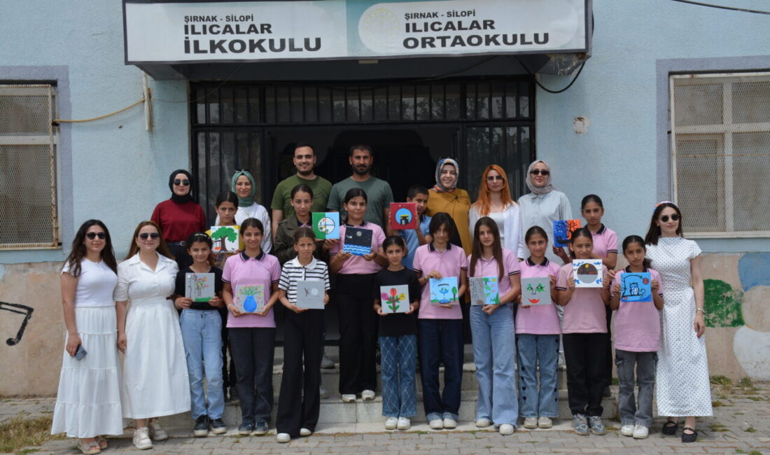 ŞIRNAK (AA) – Şırnak'ın Silopi ilçesinde kırsalda yaşayan öğrenciler, gönüllü