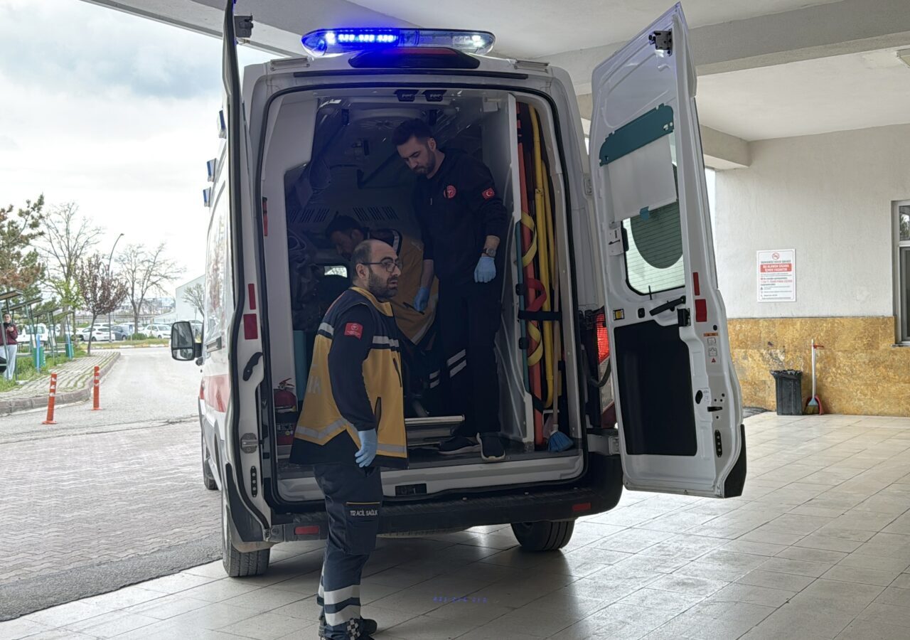 SİVAS (AA) – Sivas'ın Yıldızeli ilçesinde akrabalar arasında çıkan silahlı