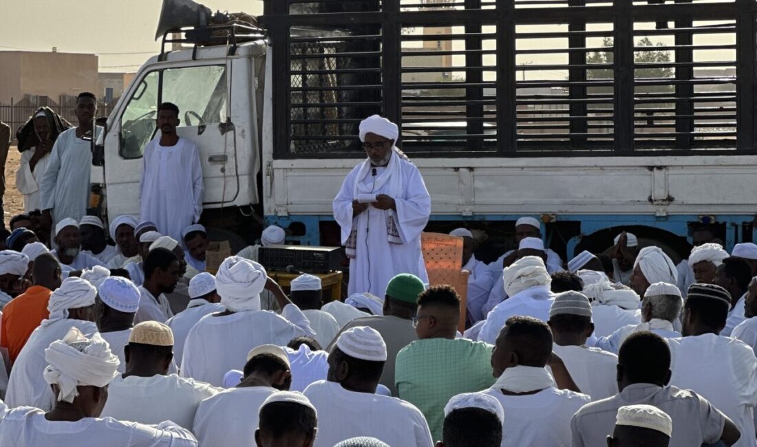 HARTUM (AA) – Sudan'da Müslümanlar, Kurban Bayramı namazını eda etti.