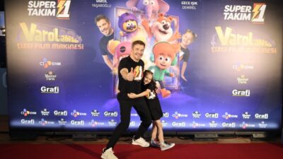 İSTANBUL (AA) – Karikatürist Varol Yaşaroğlu'nun yeni filmi "Süper 1