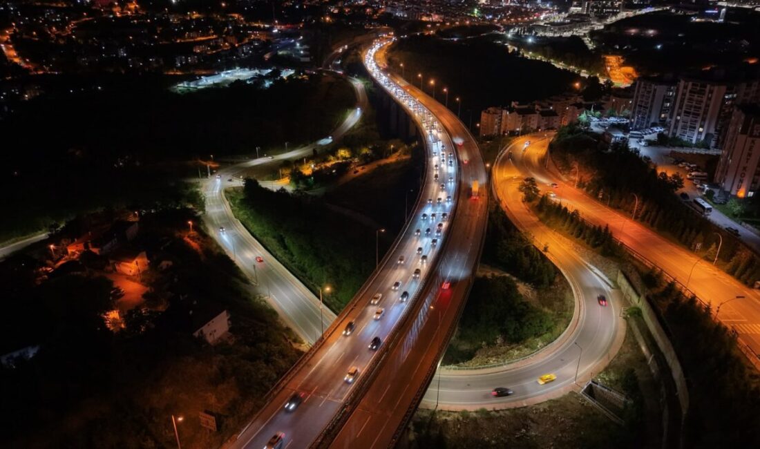 KOCAELİ (AA) – Kurban Bayramı'nı memleketleri ya da tatil beldelerinde