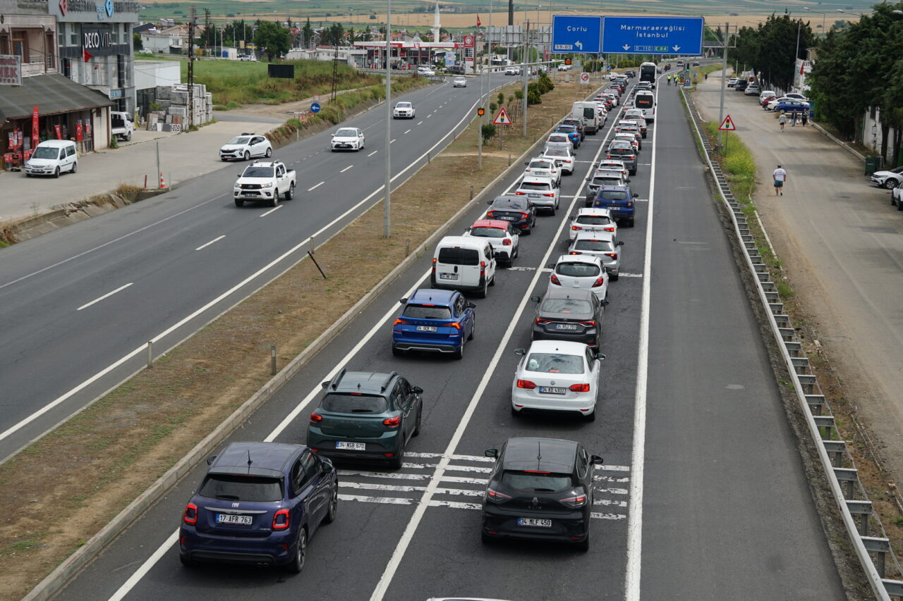 TEKİRDAĞ (AA) – Kurban Bayramı'nı memleketlerinde ya da tatil beldelerinde