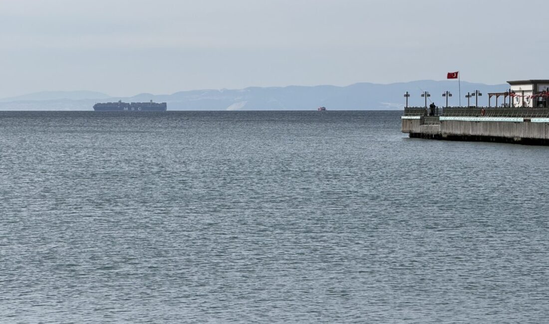 TEKİRDAĞ (AA) – Tekirdağ'da 2 gündür süren poyrazın etkisini yitirmesiyle