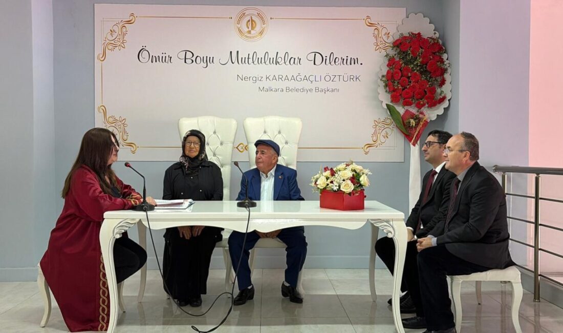 TEKİRDAĞ (AA) – Tekirdağ'da huzurevinde tanışan Safiye Nermin Öztemir ile