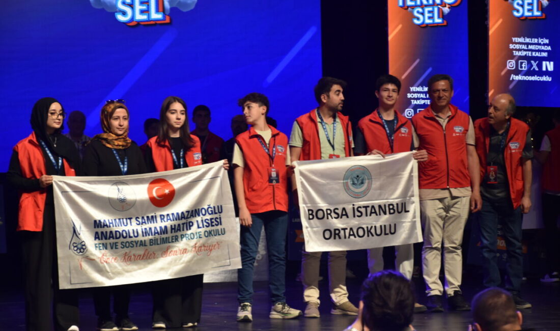 KONYA (AA) – Konya'da teknoloji ve inovasyon alanında gençleri buluşturan