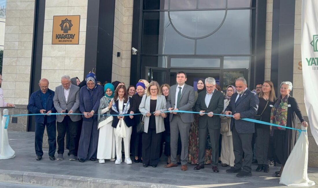 KONYA (AA) – Tezhip ve minyatür sanatçısı Mamure Öz ve