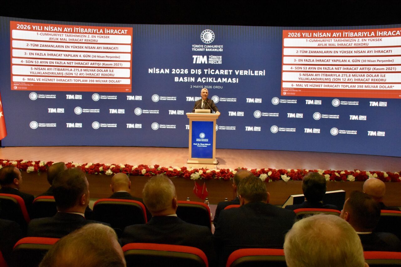 - "Nisan ayı ihracatı 25,4 milyar dolar olarak gerçekleşti. Aralık