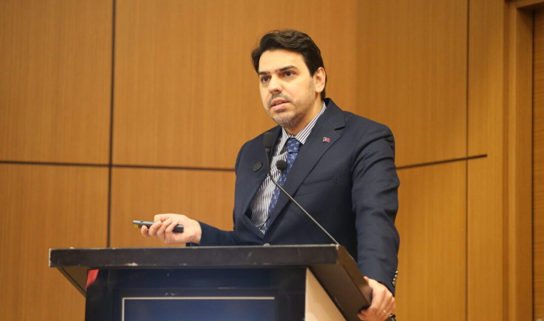 - "TİKA'nın logosunda ay yıldız ve hilal var. Dolayısıyla TİKA