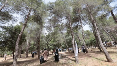 - Etkinlik kapsamında atık toplama çalışmaları yapıldı, geri dönüşüm atölyesi