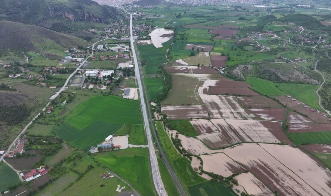 TOKAT (AA) – Tokat'ın Turhal ilçesinde etkili olan sağanak sonrası