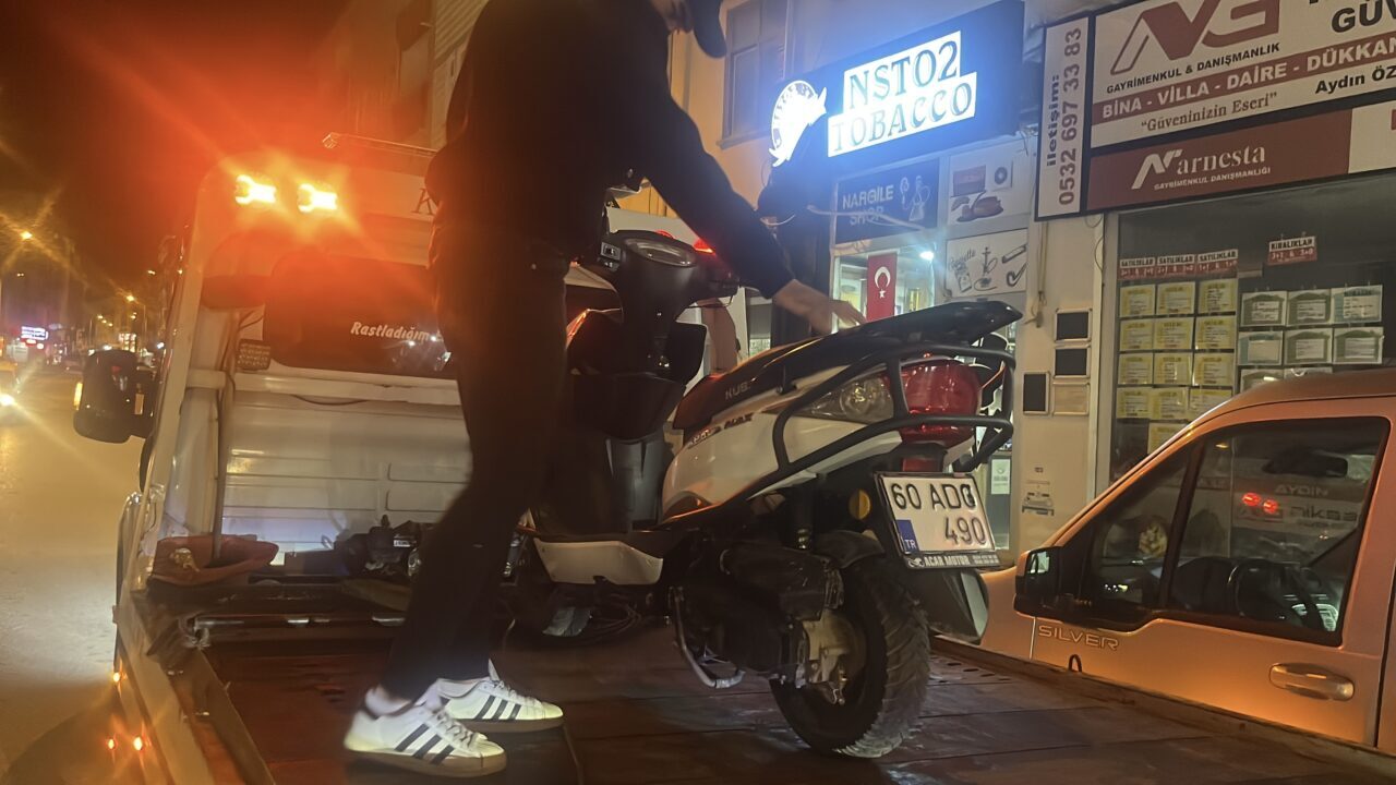 TOKAT (AA) – Tokat'ın Niksar ilçesinde plakası üzerinde değişiklik yaptığı