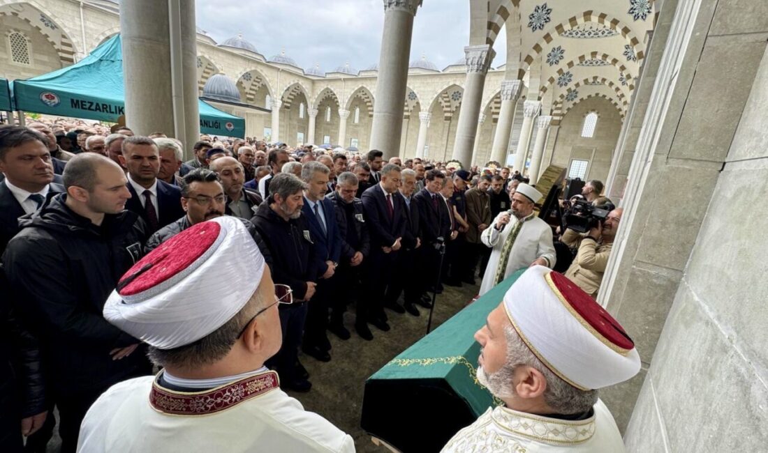 TRABZON (AA) – İstanbul'da tedavi gördüğü hastanede dün yaşamını yitiren