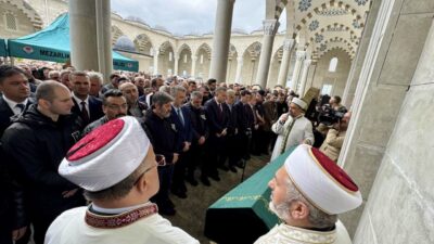 TRABZON (AA) – İstanbul'da tedavi gördüğü hastanede dün yaşamını yitiren