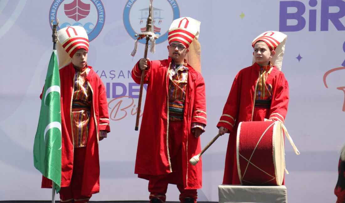 TRABZON (AA) – Trabzon'un Ortahisar ilçesinde Engelliler Haftası dolayısıyla "Birlikte