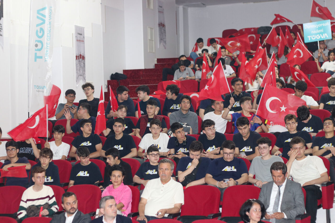 İZMİR (AA) – Türkiye Gençlik Vakfı (TÜGVA) Teşkilat Koordinatörü Zafer