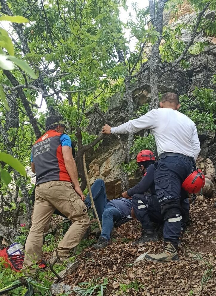 TUNCELİ (AA) – Tunceli’de gezmek için gittiği yaylada rahatsızlanan 60