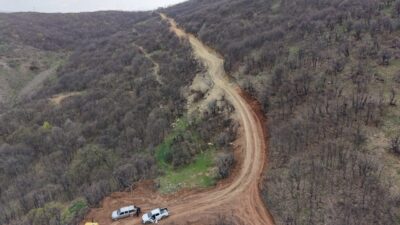 TUNCELİ (AA) – Tunceli'nin Ovacık ilçesinde taşkın nedeniyle köprüsü hasar