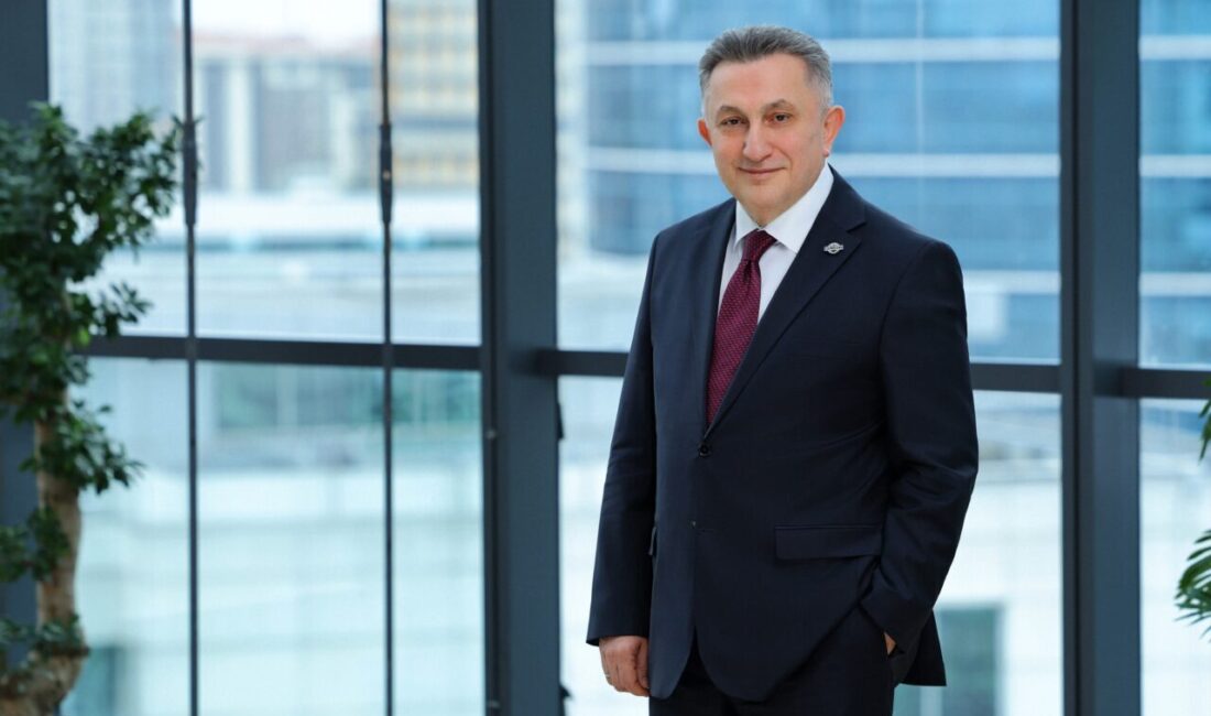 - Türk Eximbank Genel Müdürü Ali Güney:
- "Zorlu küresel piyasa