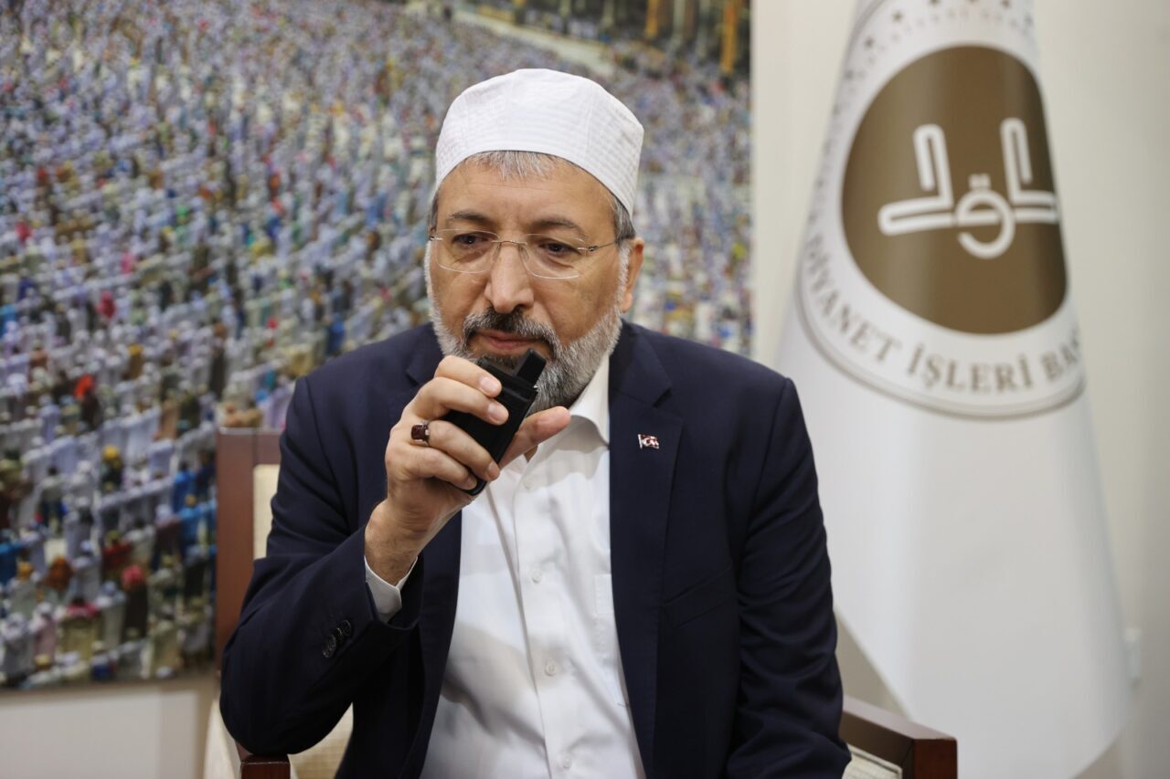MEKKE (AA) – Hac ibadeti için kutsal topraklarda bulunan yaklaşık