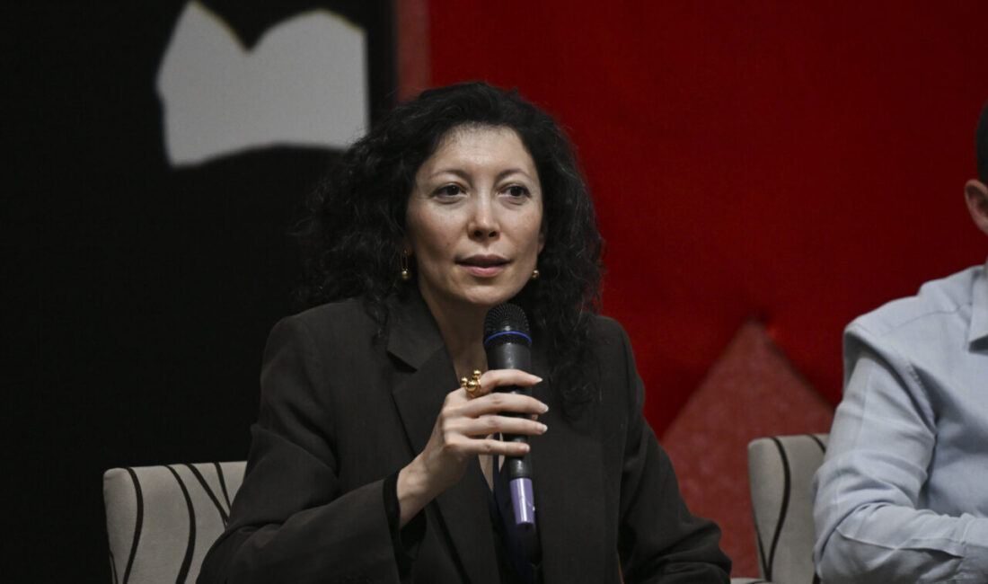 - Üniversitenin Rektörü Prof. Dr. Rahmi Er:
- "Türkiye uzay alanında