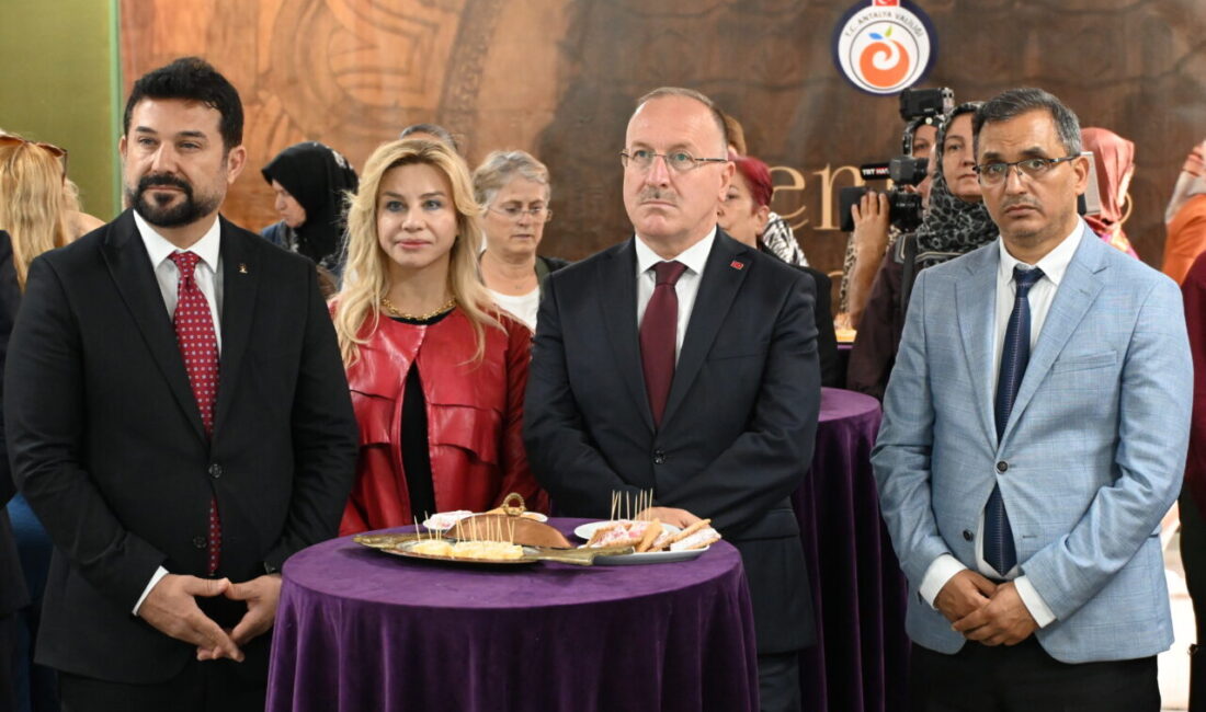 ANTALYA (AA) – Cumhurbaşkanı Recep Tayyip Erdoğan'ın eşi Emine Erdoğan'ın