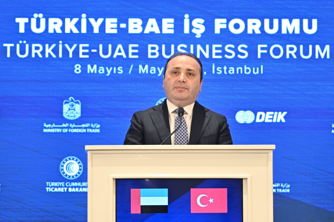 - Ticaret Bakan Yardımcısı Mustafa Tuzcu:
- "Hepimiz için küresel ticarette,