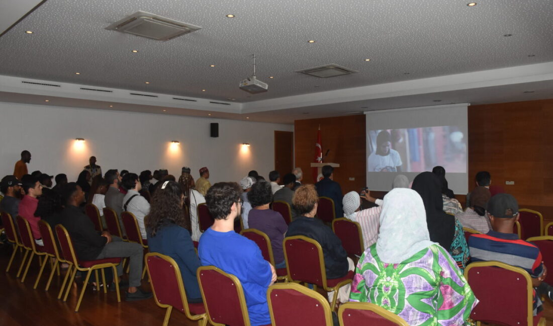 ABUJA (AA) – Türkiye'nin Abuja Büyükelçiliği'nde düzenlenen Türk-Nijerya Film Gösterim