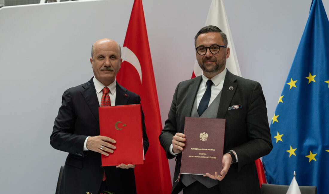 - YÖK Başkanı Prof. Dr. Erol Özvar:
- "Bugünkü forumu ve