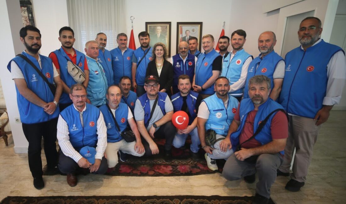 - Büyükelçi Barım: "Türkiye burada yardımlarıyla tanınıyor. Bu da sizin