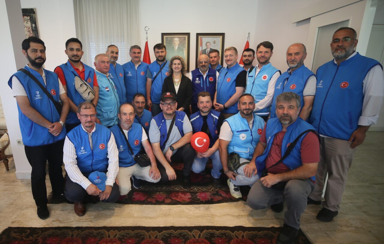 - Büyükelçi Barım: "Türkiye burada yardımlarıyla tanınıyor. Bu da sizin