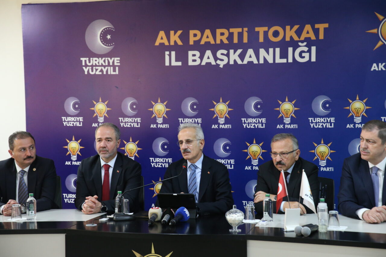- "100 yıla sığmayacak işler yaptık. Ulaştırma ve haberleşme alanında