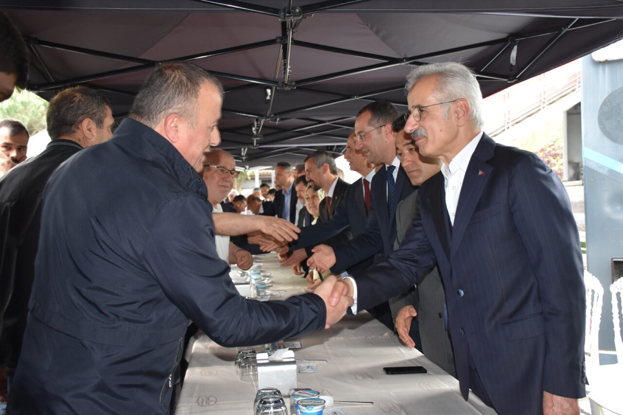 TRABZON (AA) – Ulaştırma ve Altyapı Bakanı Abdulkadir Uraloğlu, Trabzon'un