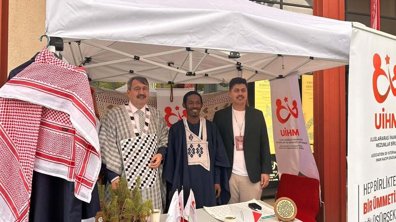 İSTANBUL (AA) – Uluslararası İmam Hatip Mezunları ve Mensupları Derneği