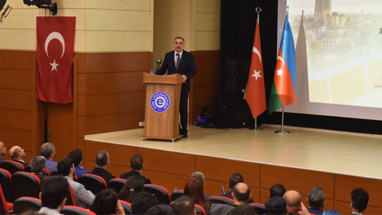 İZMİR (AA) – Ege Üniversitesi'nde (EÜ) düzenlenen Azerbaycan Sinema Günleri