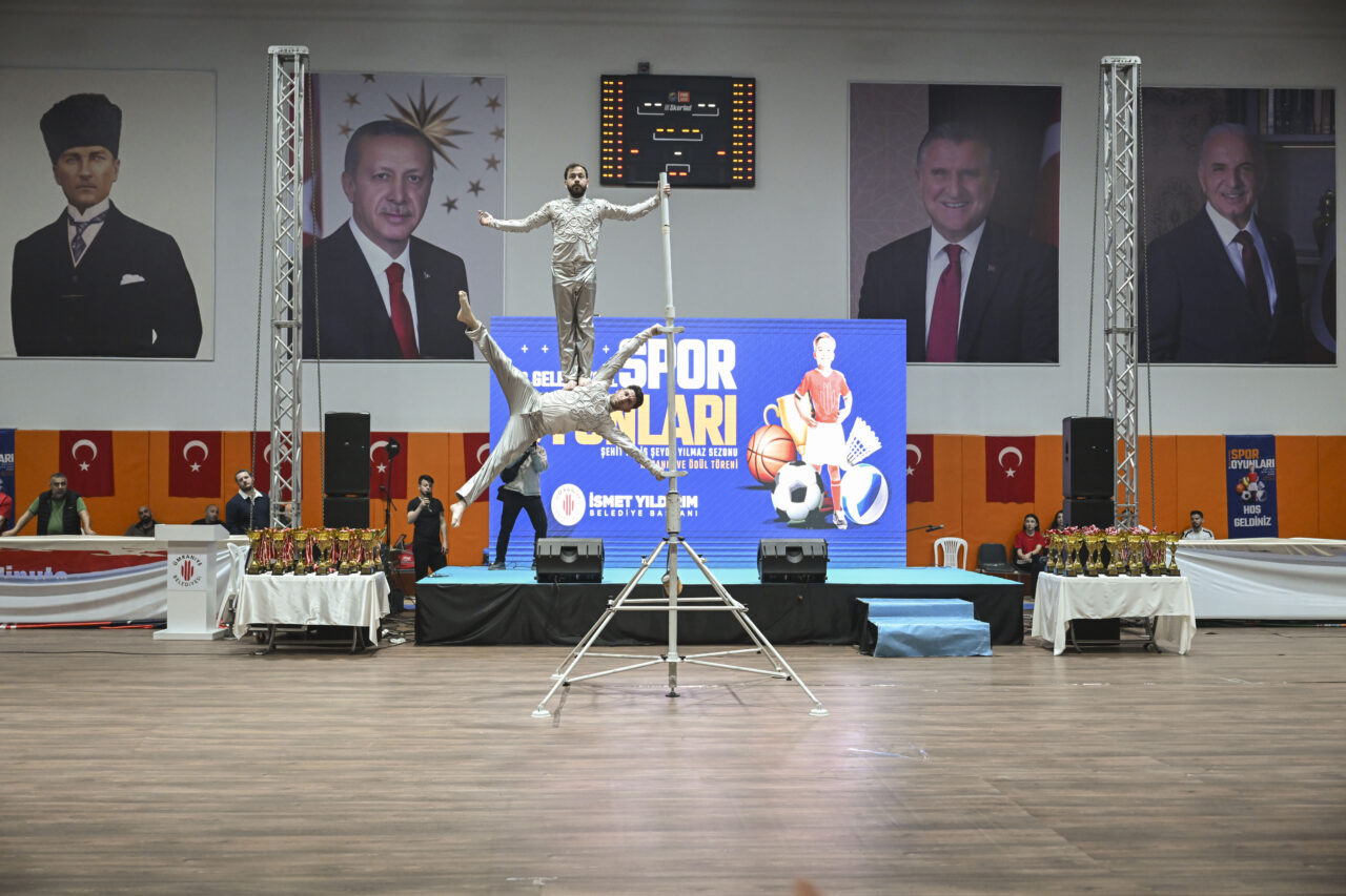İSTANBUL (AA) – Ümraniye Belediyesi, İlçe Milli Eğitim Müdürlüğü ve